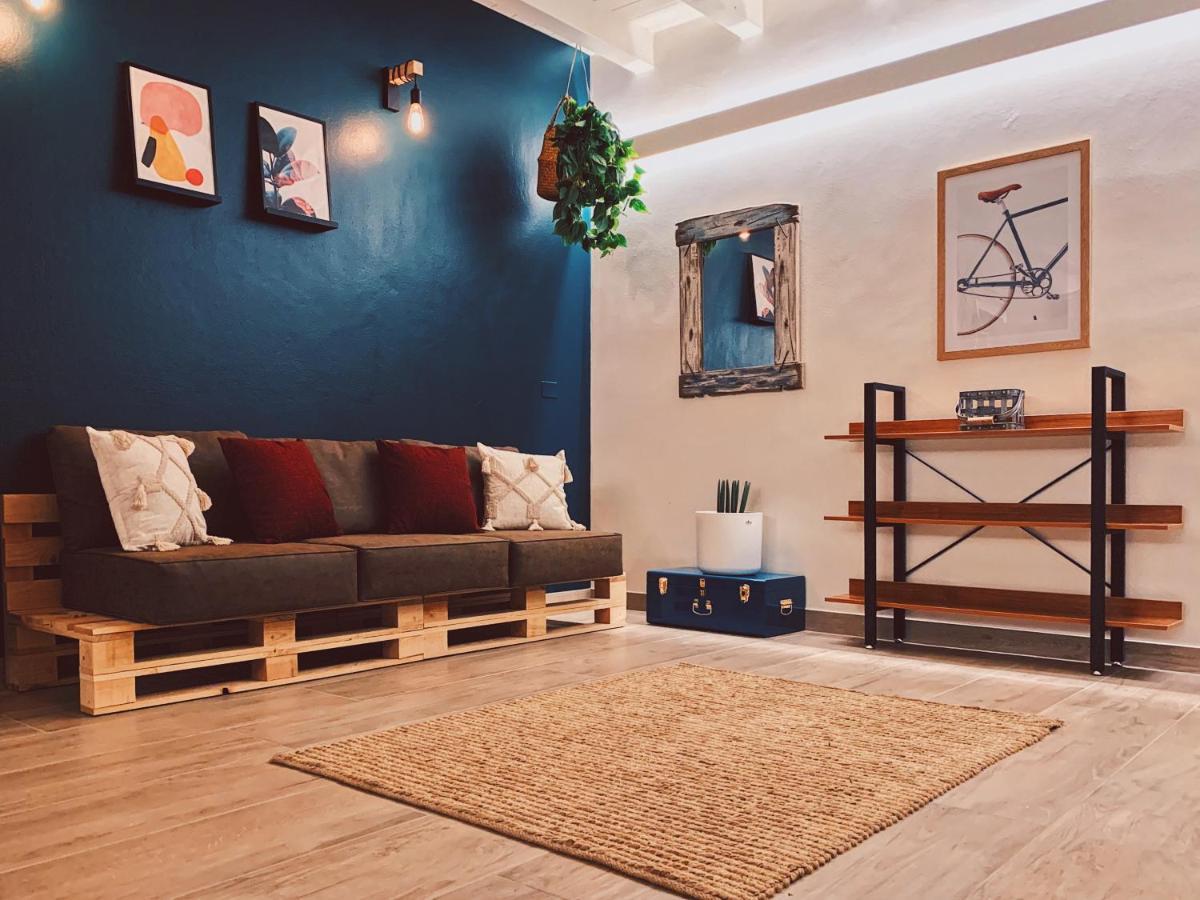 Apartment Charme And Relax With Garden And Swimming Pool Дезенцано-дель-Гарда Экстерьер фото
